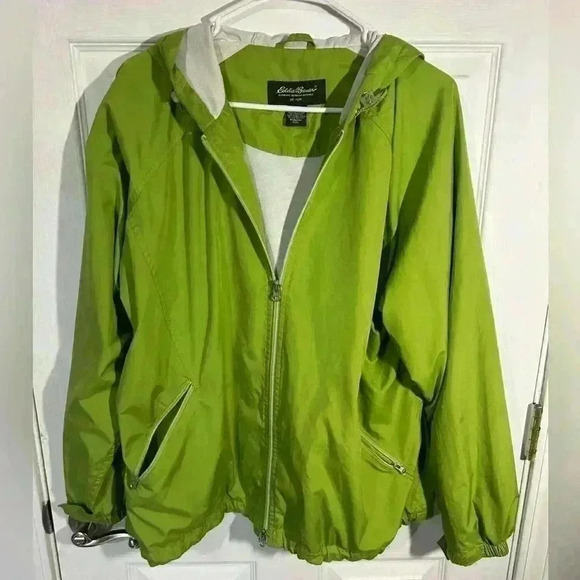 Eddie Bauer Green Rain Jacket; Women’s XXL. Zipper pockets, cinch waist and hood - Picture 1 of 9